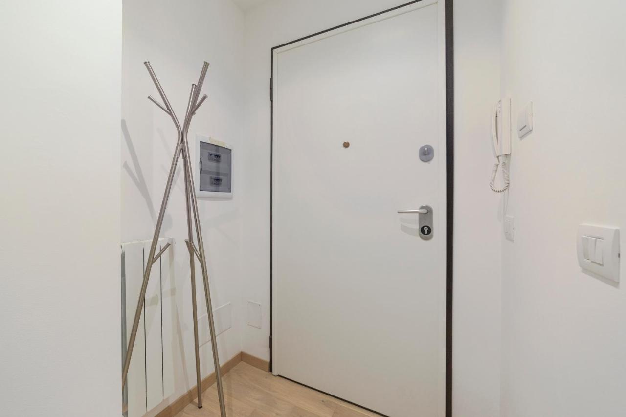 Milano Cosy Apt With Balcony! Εξωτερικό φωτογραφία